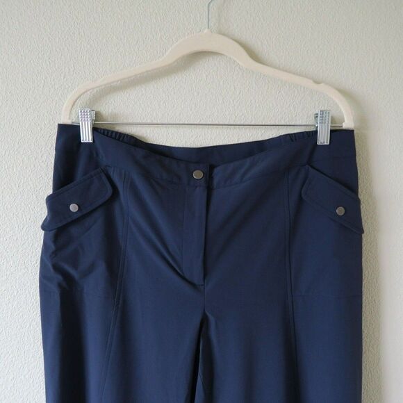 CHICO'S Zenergy Navy Blue Cropped Pants Sz 2 / L Straight Leg Lightweight Capri - Picture 4 of 7